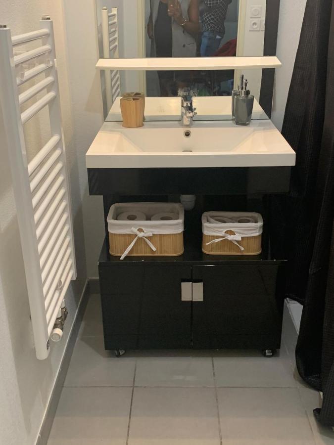 Appartement Lac Rose - Parking, Metro, Jusqu'A 4 Personnes マルセイユ エクステリア 写真